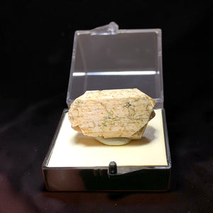 Orthoclase (Carlsbad Twin), Otero County, New Mexico