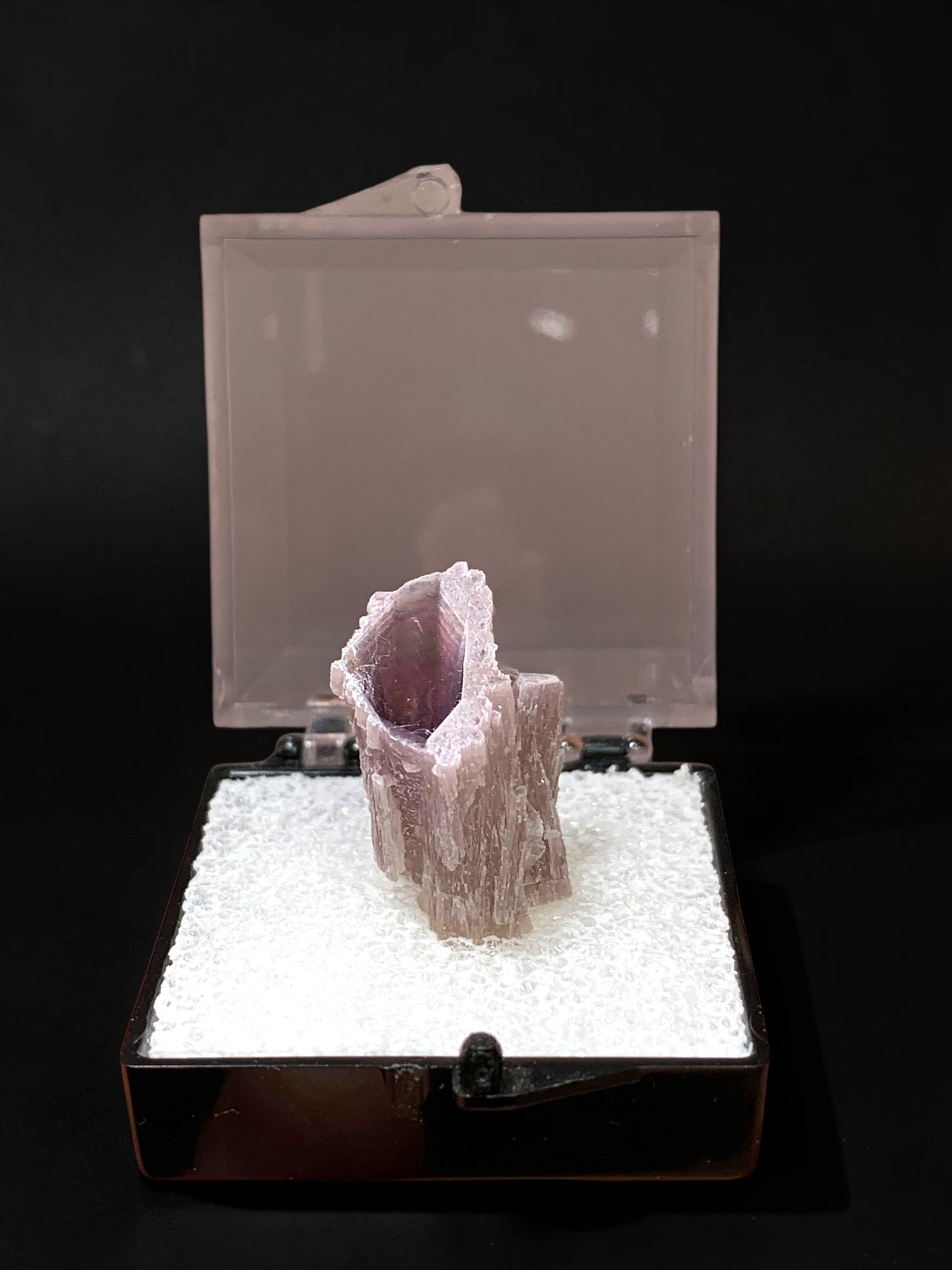 Lepidolite, Toca da Onca Mine, Brazil
