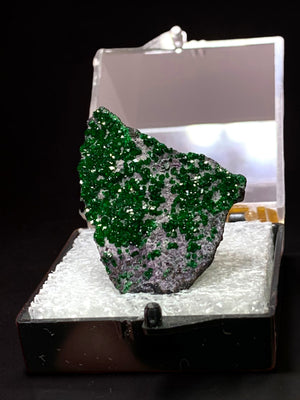 Uvarovite Garnet, Sarany, Russia