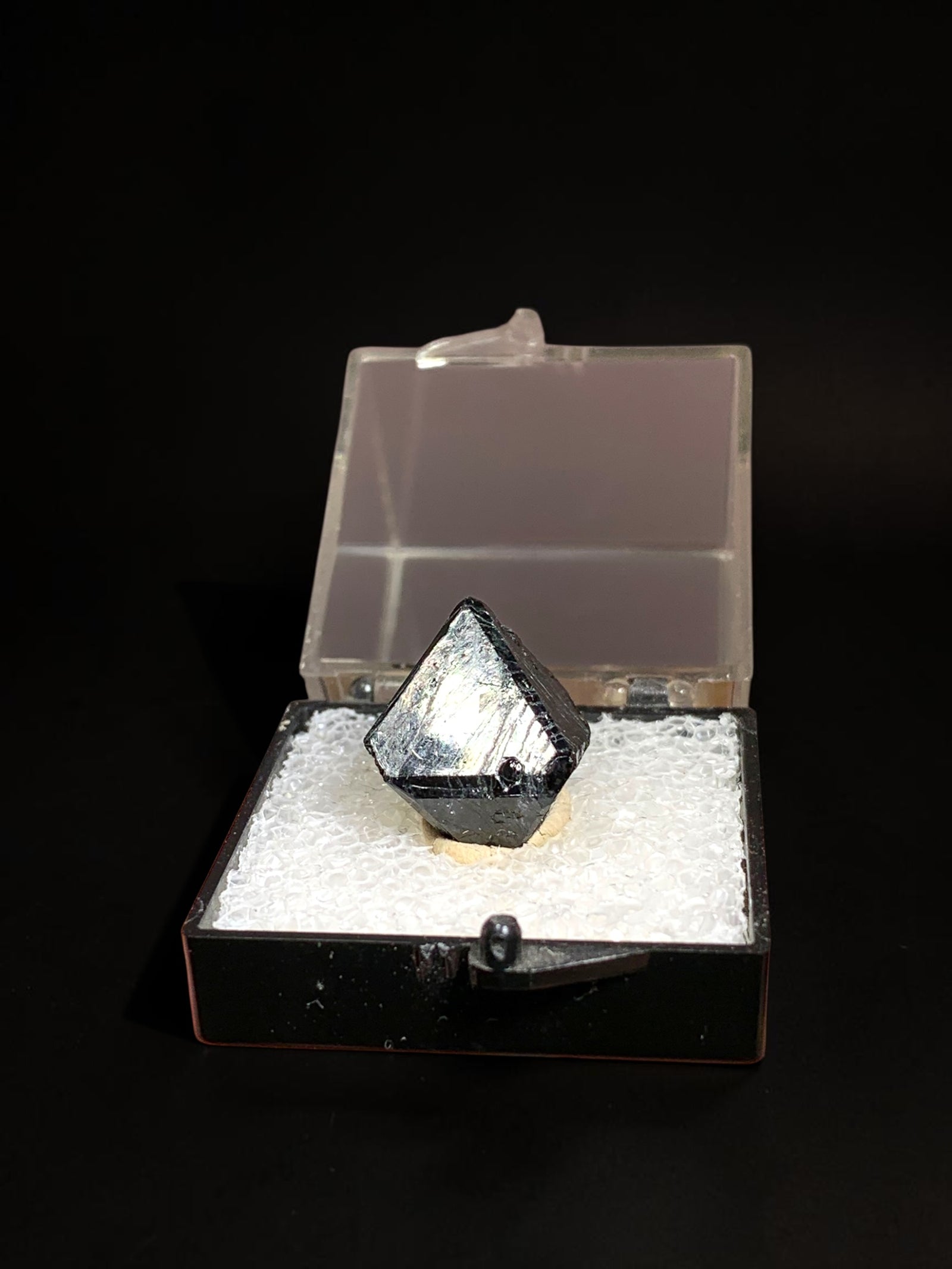 Spinel, Parker Mine, Quebec, Canada