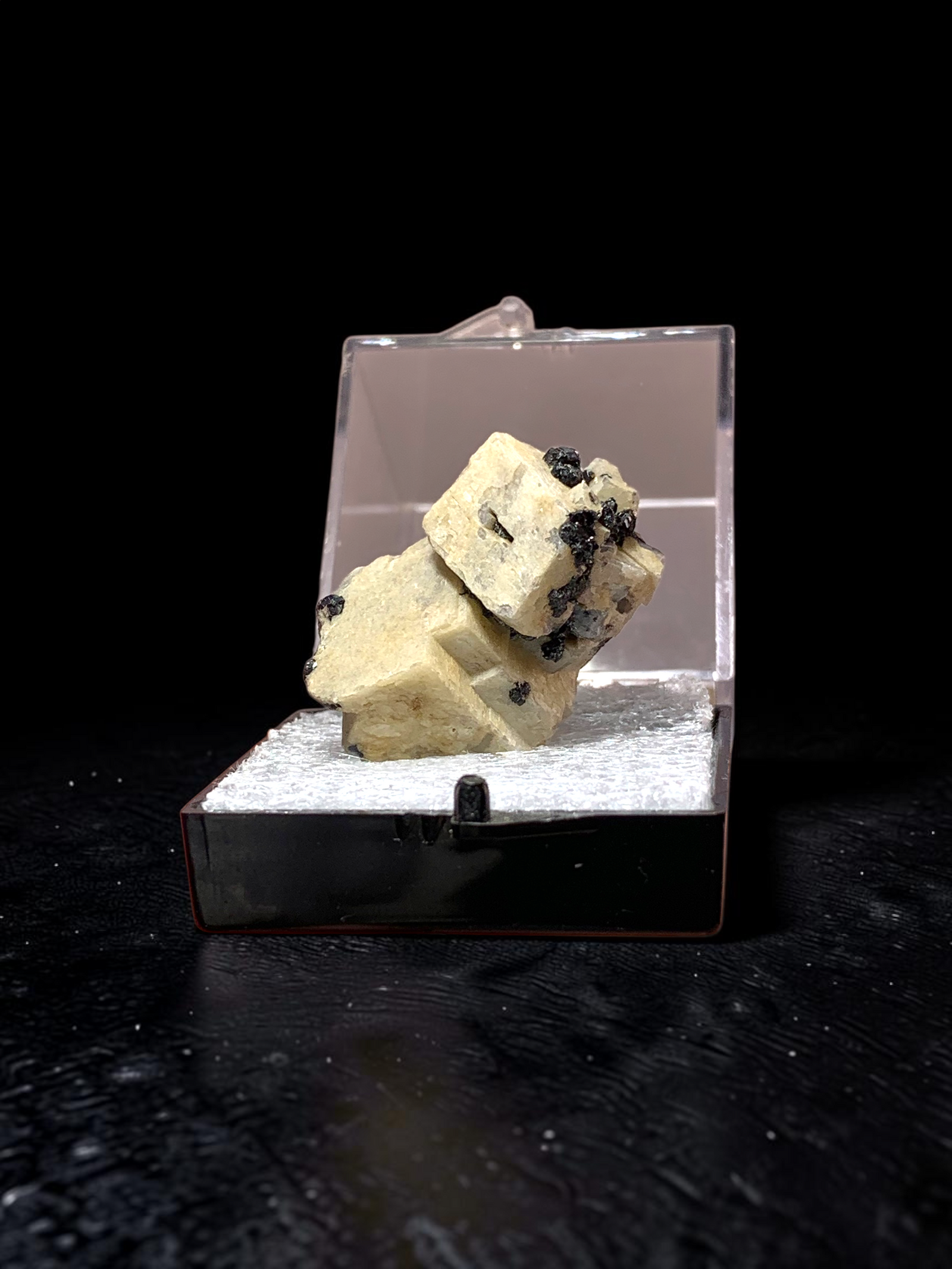 Ankerite w/ Sphalerite, Peru