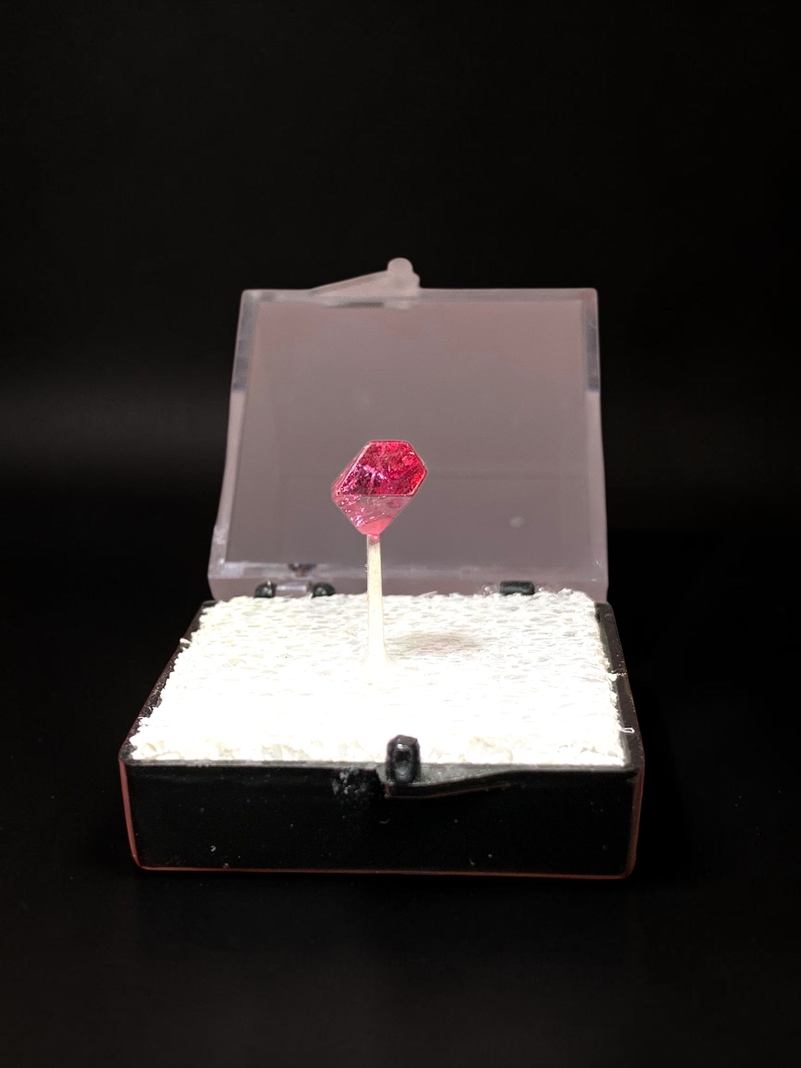 Spinel, Pein Pyit, Myanmar