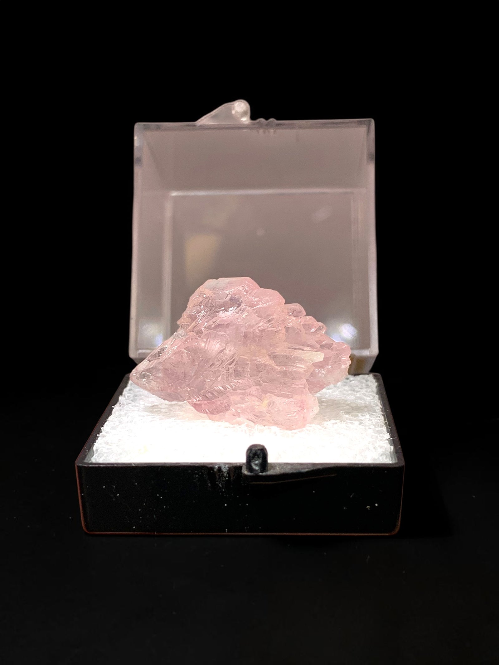 Terminated Rose Quartz, Galileia, Brazil