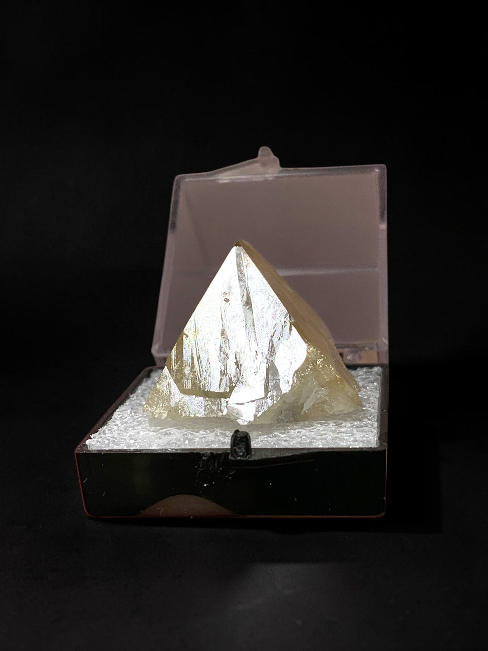 Scheelite, Linwu Co., China