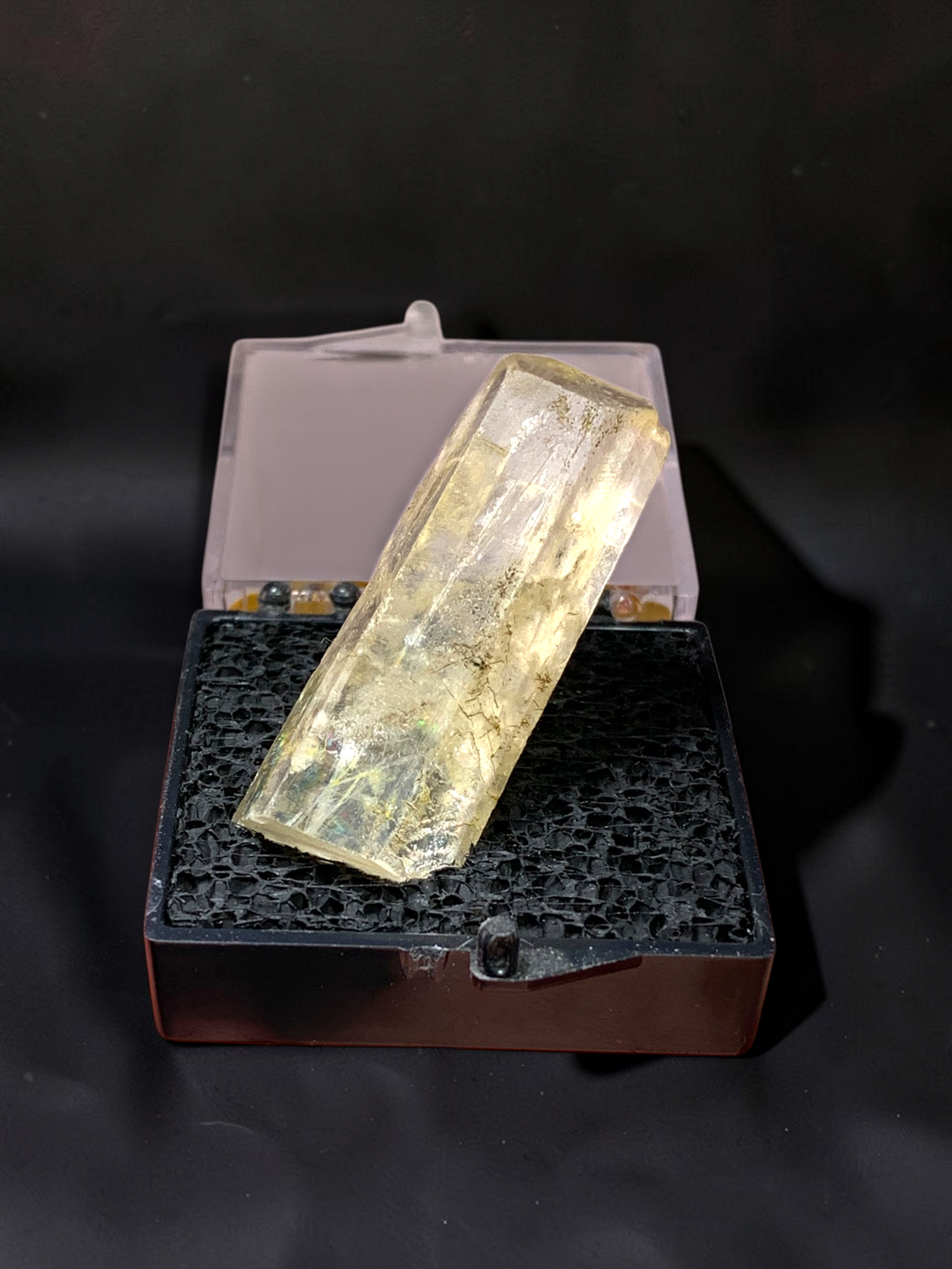 Aragonite, Bilina, Czechia