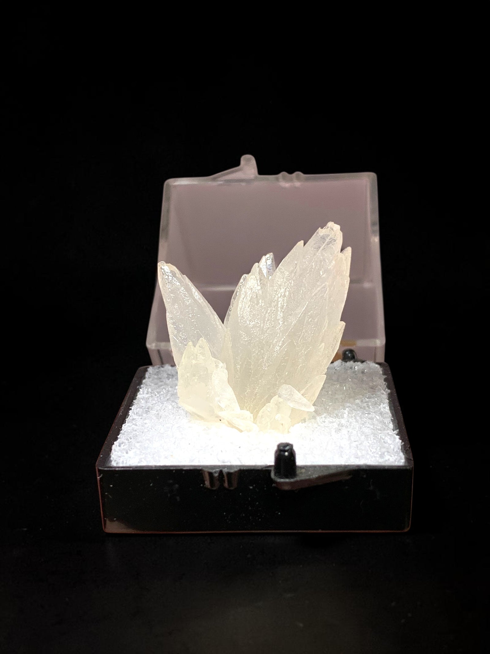 Calcite, Irai, Brazil
