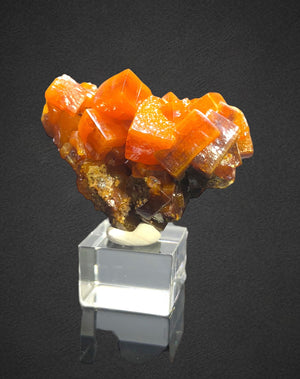 Wulfenite