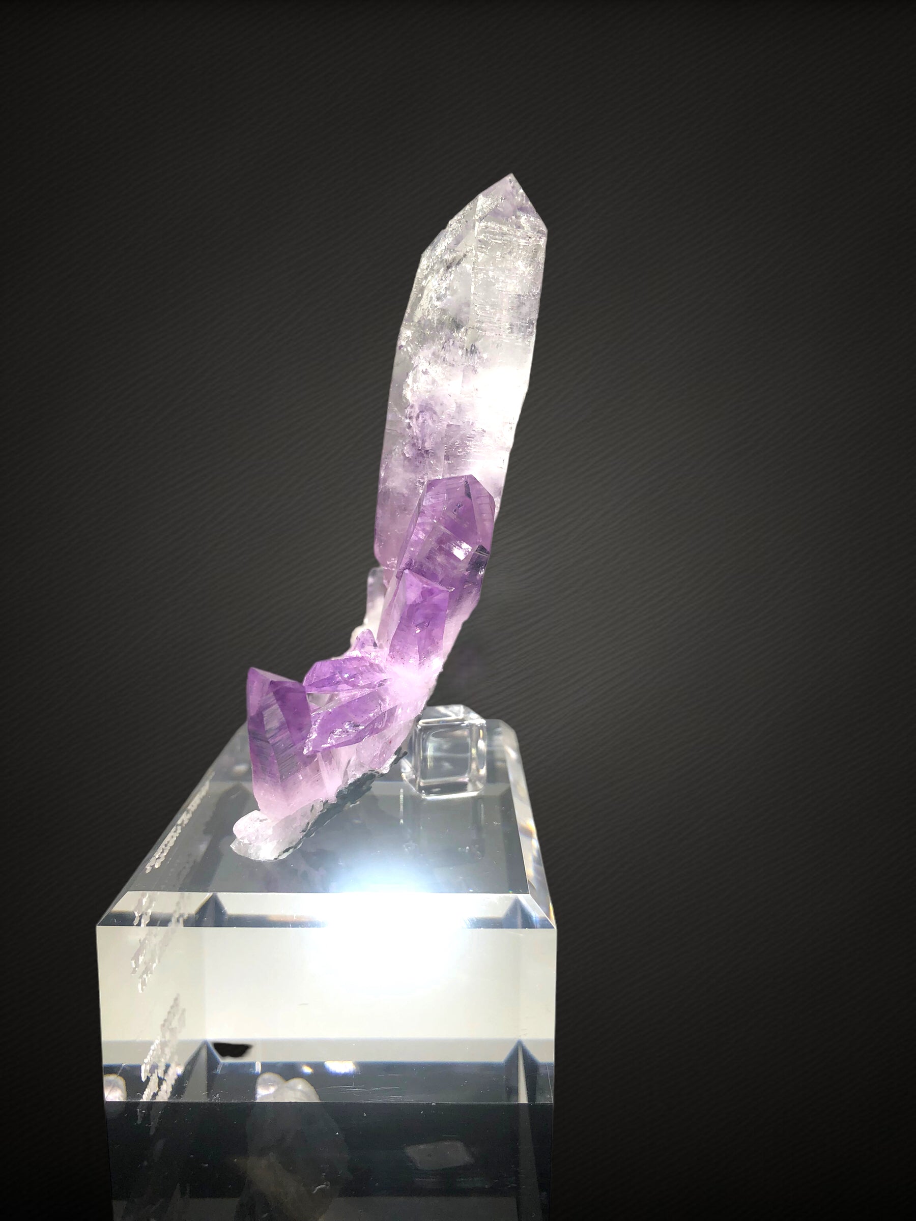 Amethyst w/ custom stand