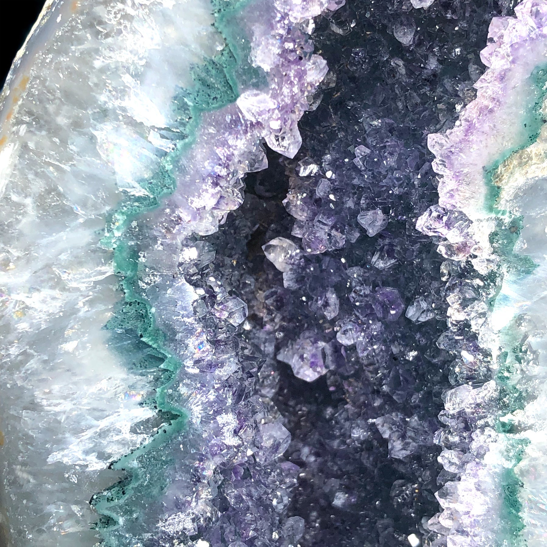 Amethyst w/ Celadonite, Artigas, Uruguay