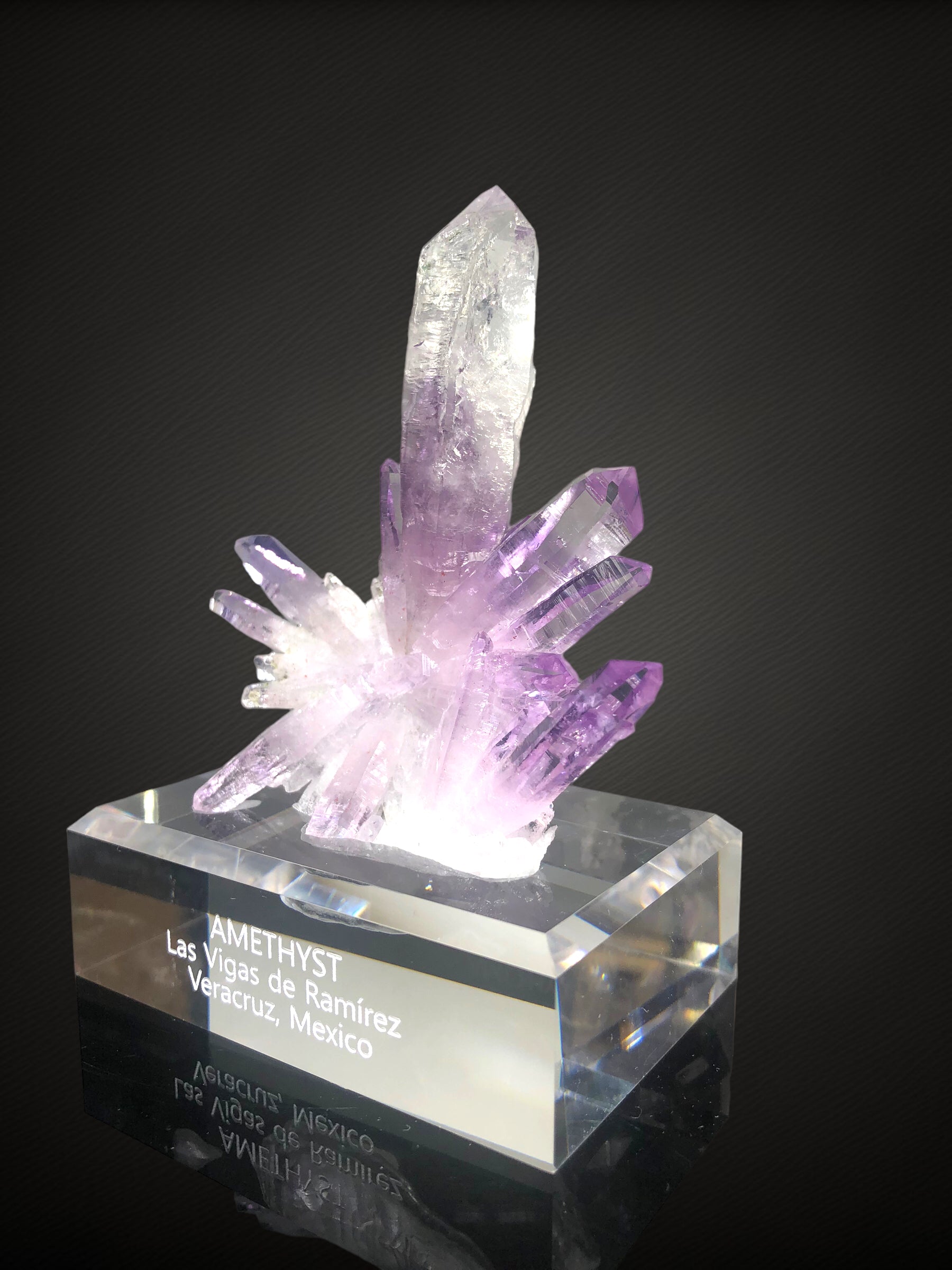 Amethyst w/ custom stand