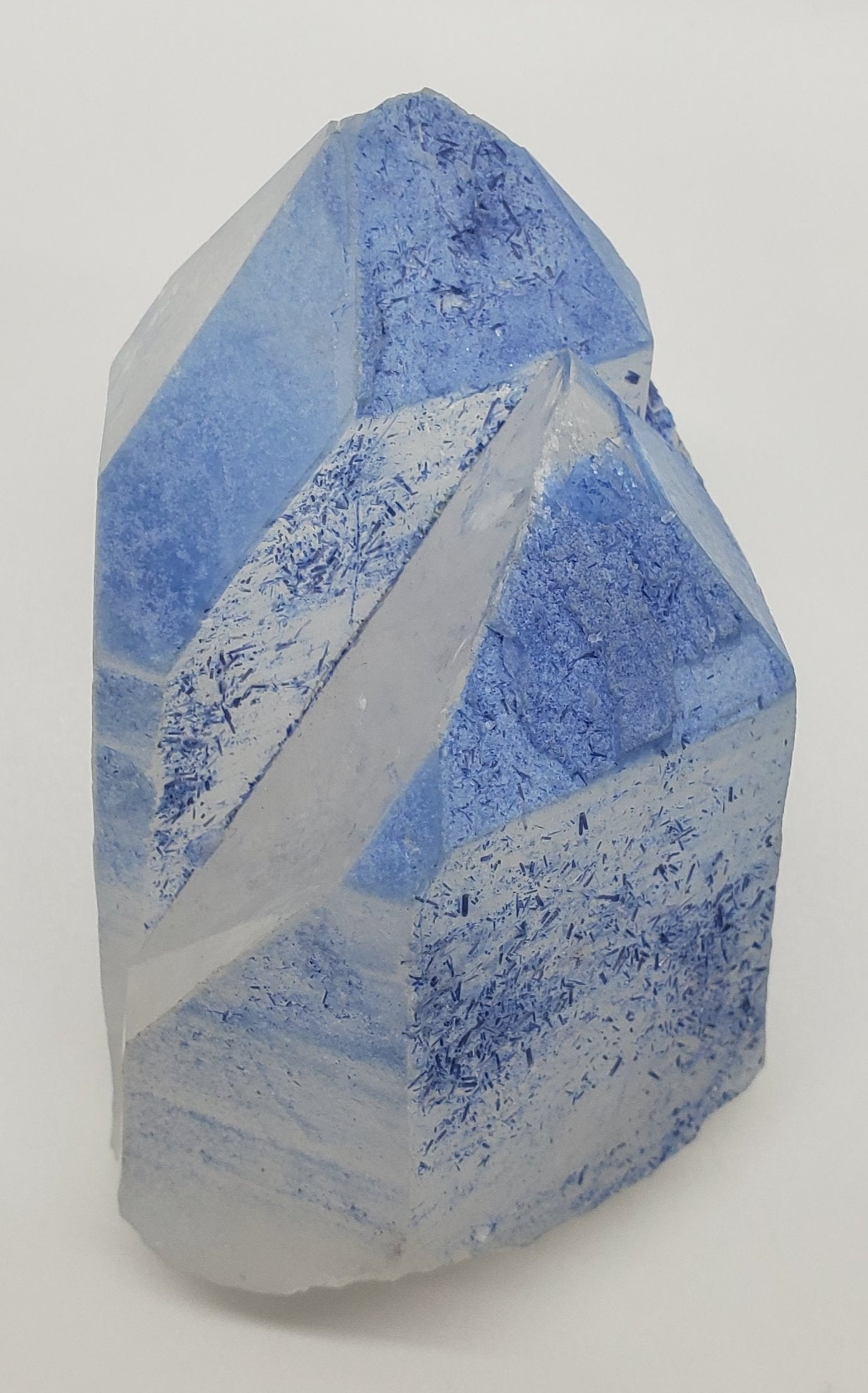 Dumortierite with Quartz