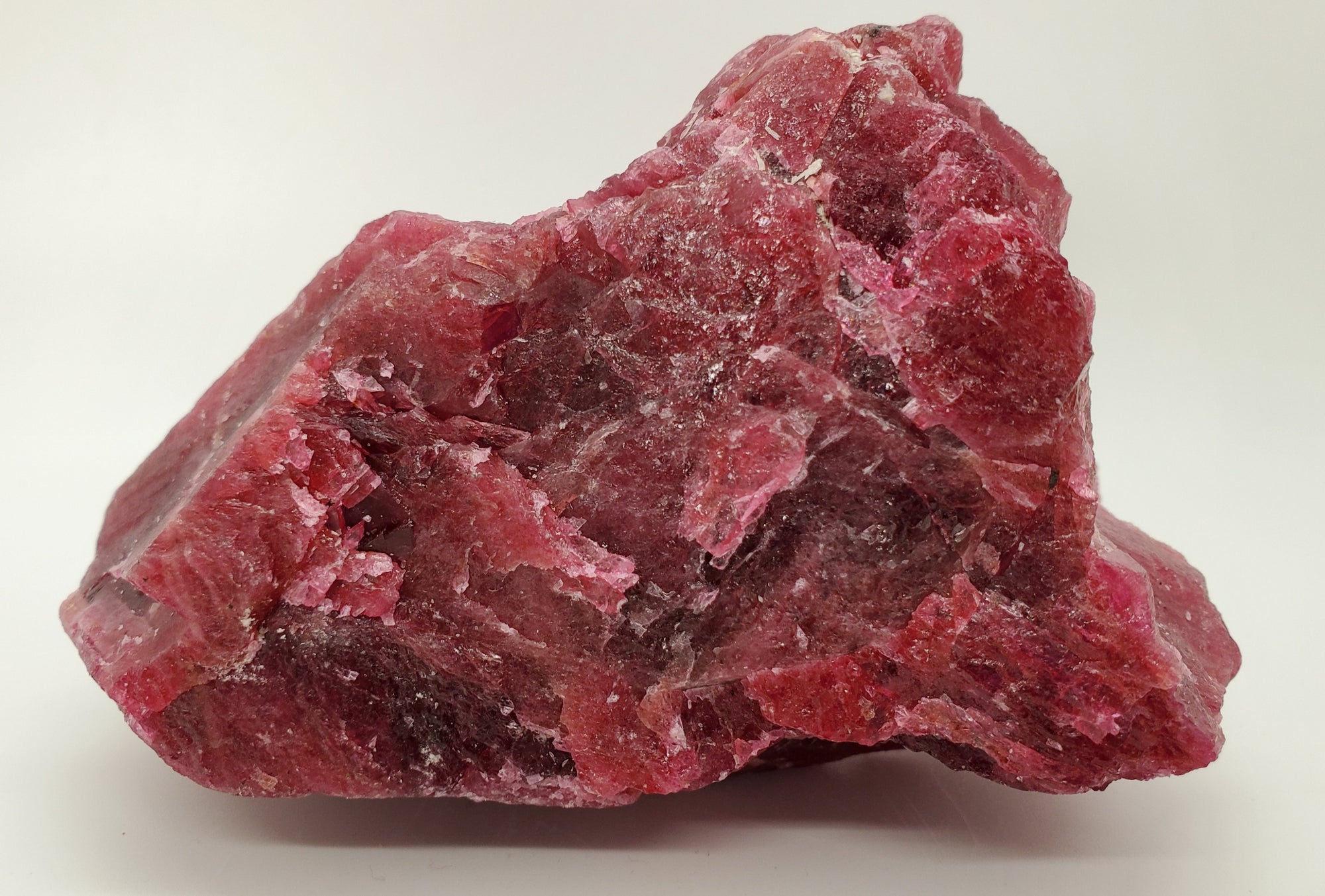 Rhodonite, Brasil