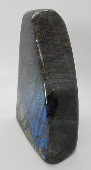 Labradorite Free Form, Madagascar