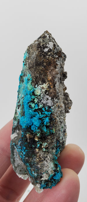 Chrysocolla over Quartz from Peru