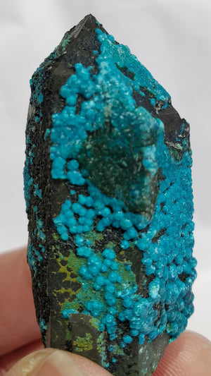 Chrysocolla over Quartz from Peru