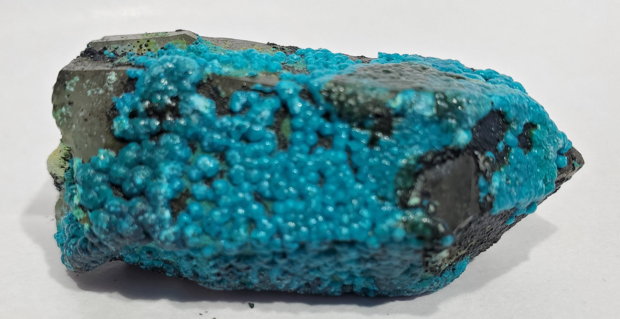 Chrysocolla over Quartz from Peru