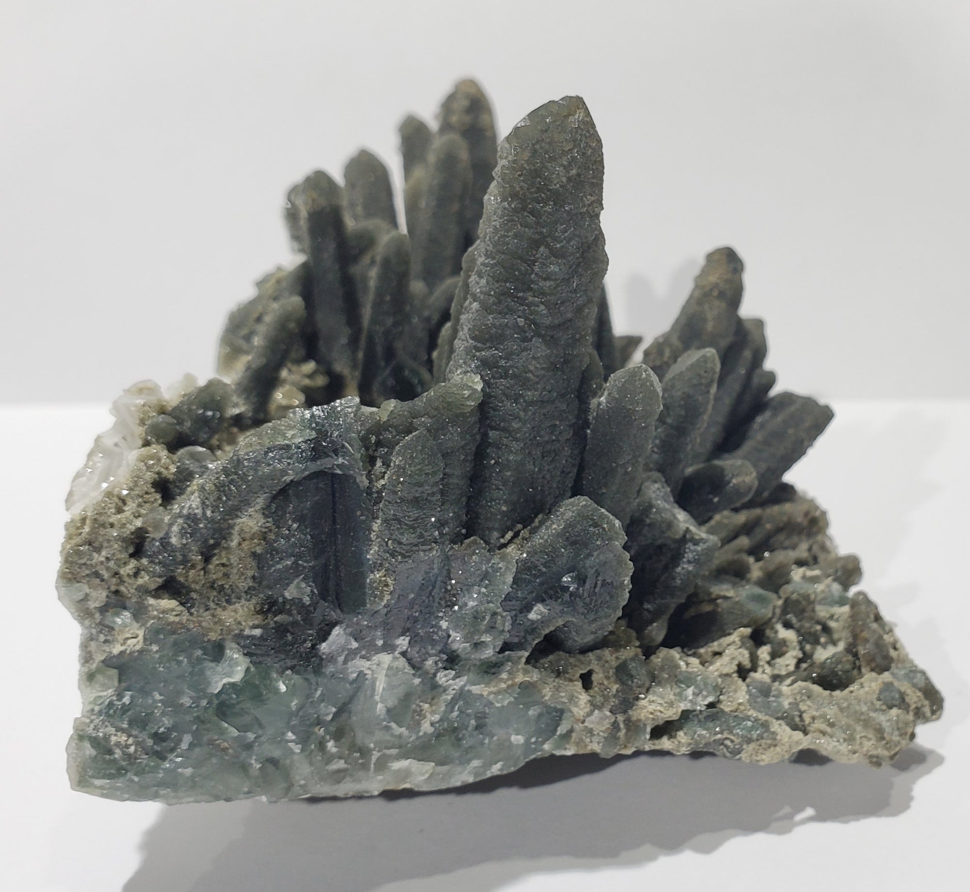 Quartz w/ Hedenbergite (Inner Mongolia)