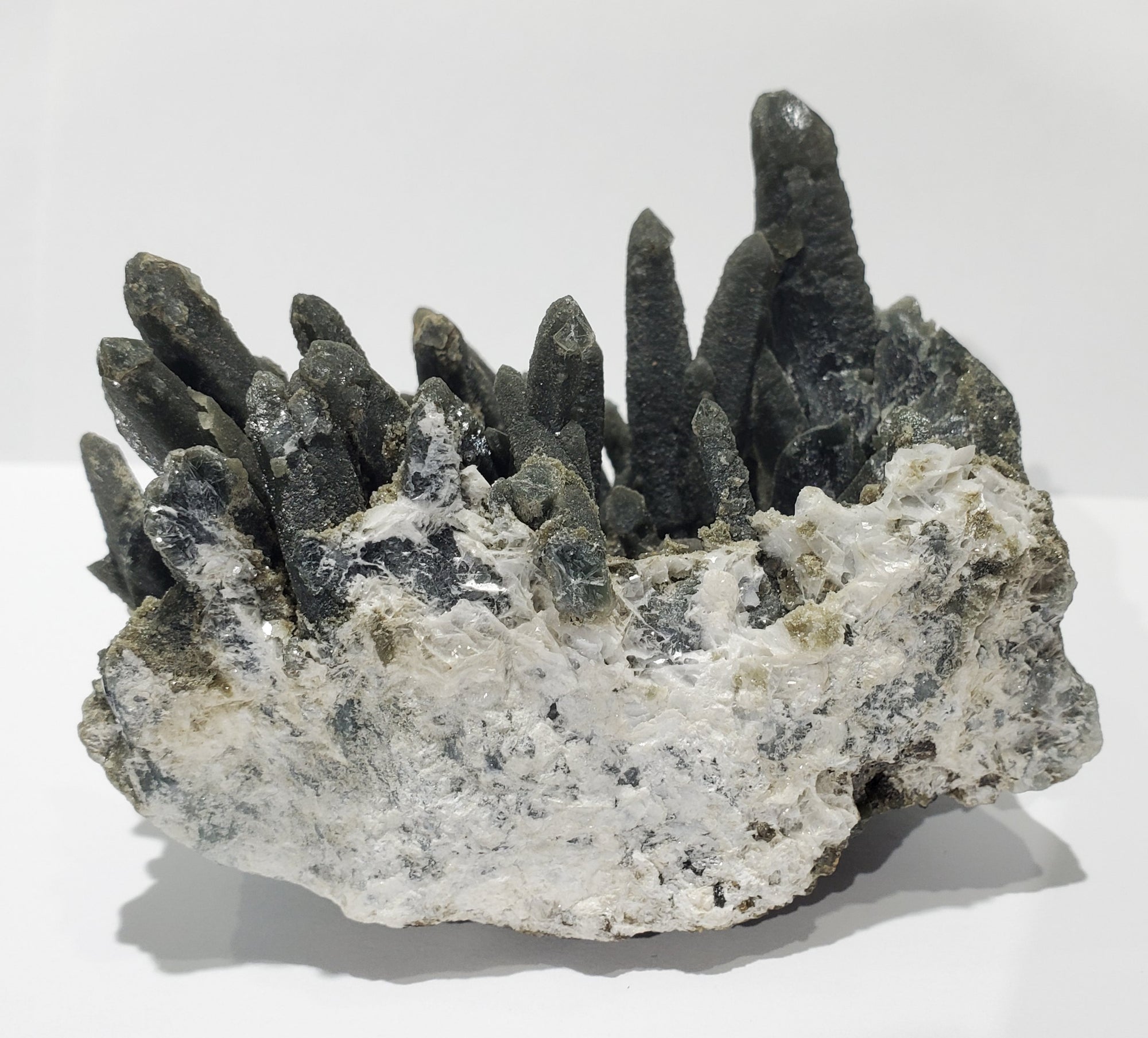 Quartz w/ Hedenbergite (Inner Mongolia)