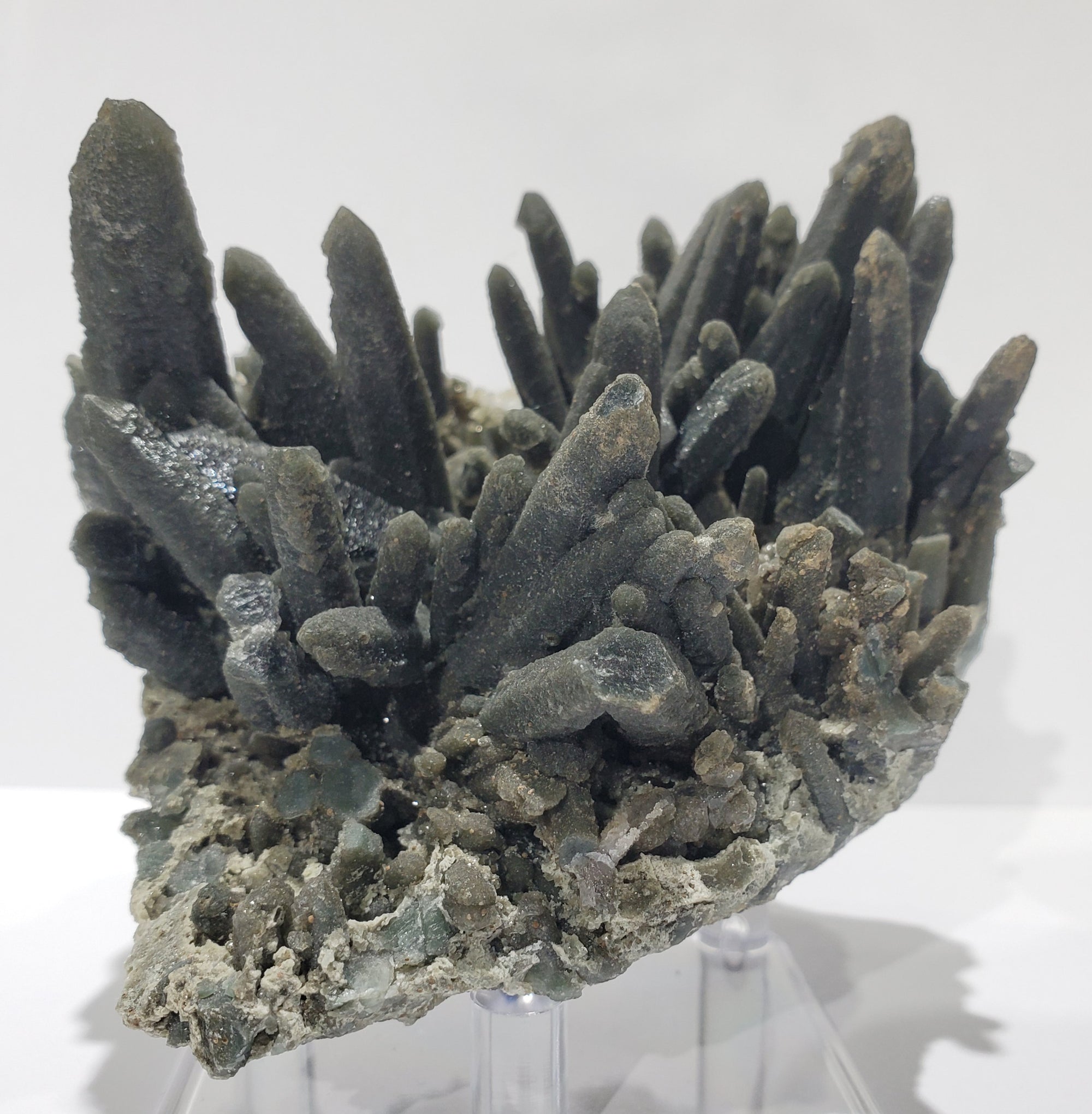 Quartz w/ Hedenbergite (Inner Mongolia)