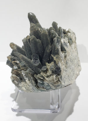 Quartz w/ Hedenbergite (Inner Mongolia)