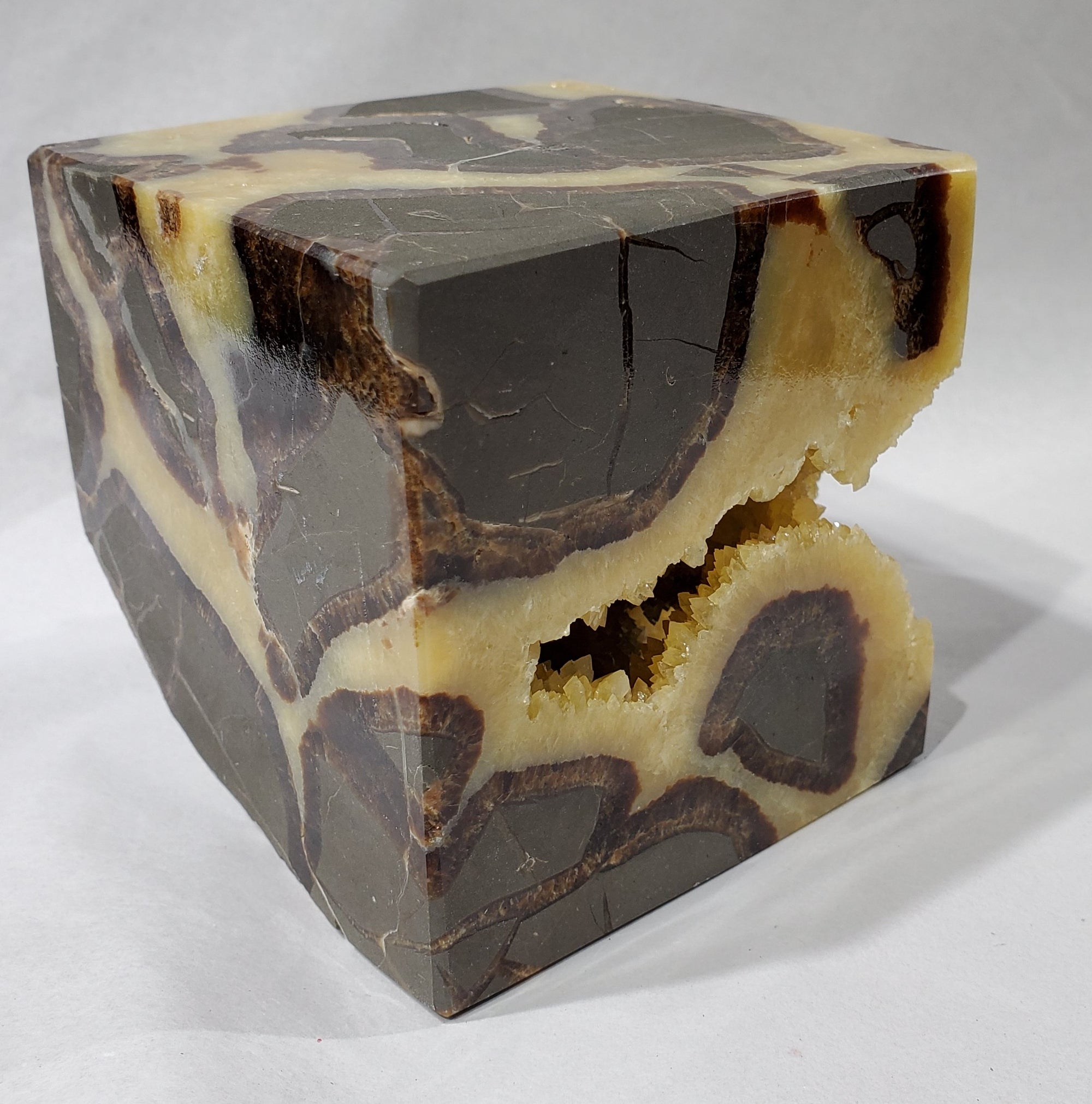 Septarian Cube, Utah