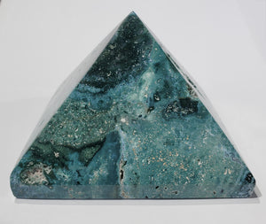 Sea Jasper Pyramid (Madagascar)