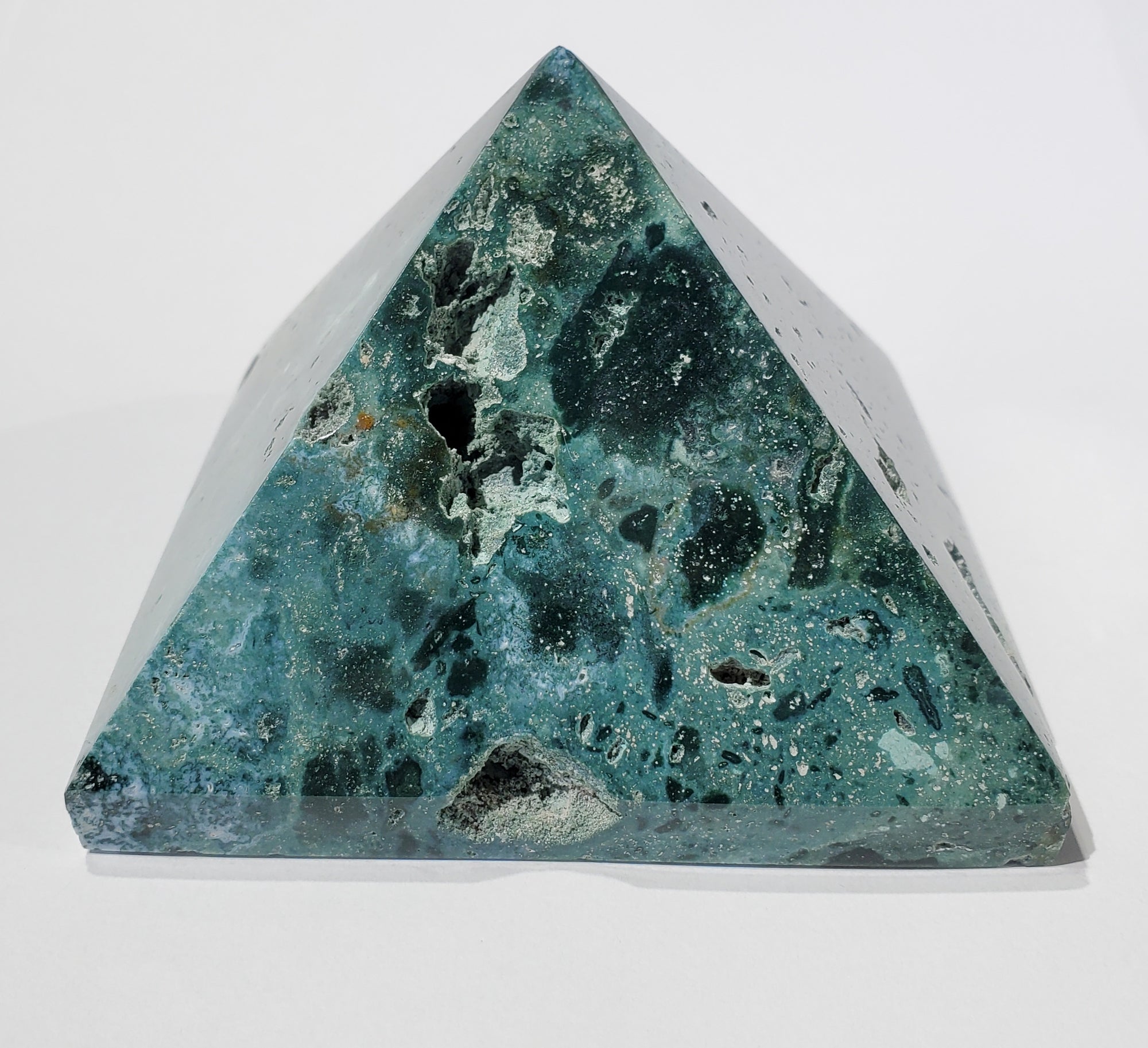 Sea Jasper Pyramid (Madagascar)