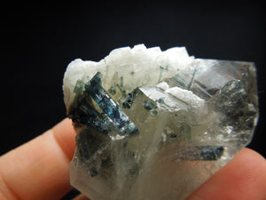 Quartz w/ Tourmaline and Cleavelandite