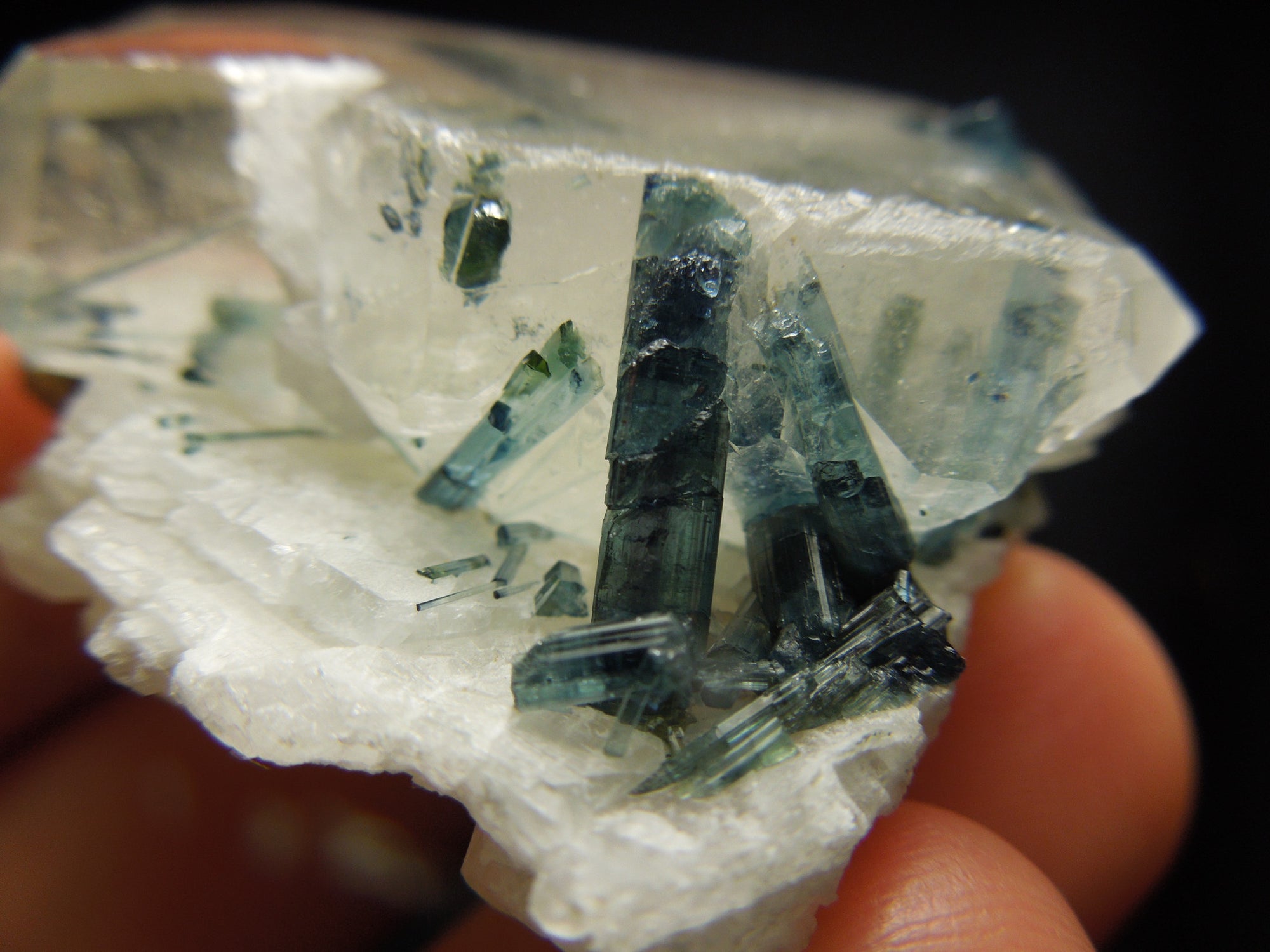 Quartz w/ Tourmaline and Cleavelandite