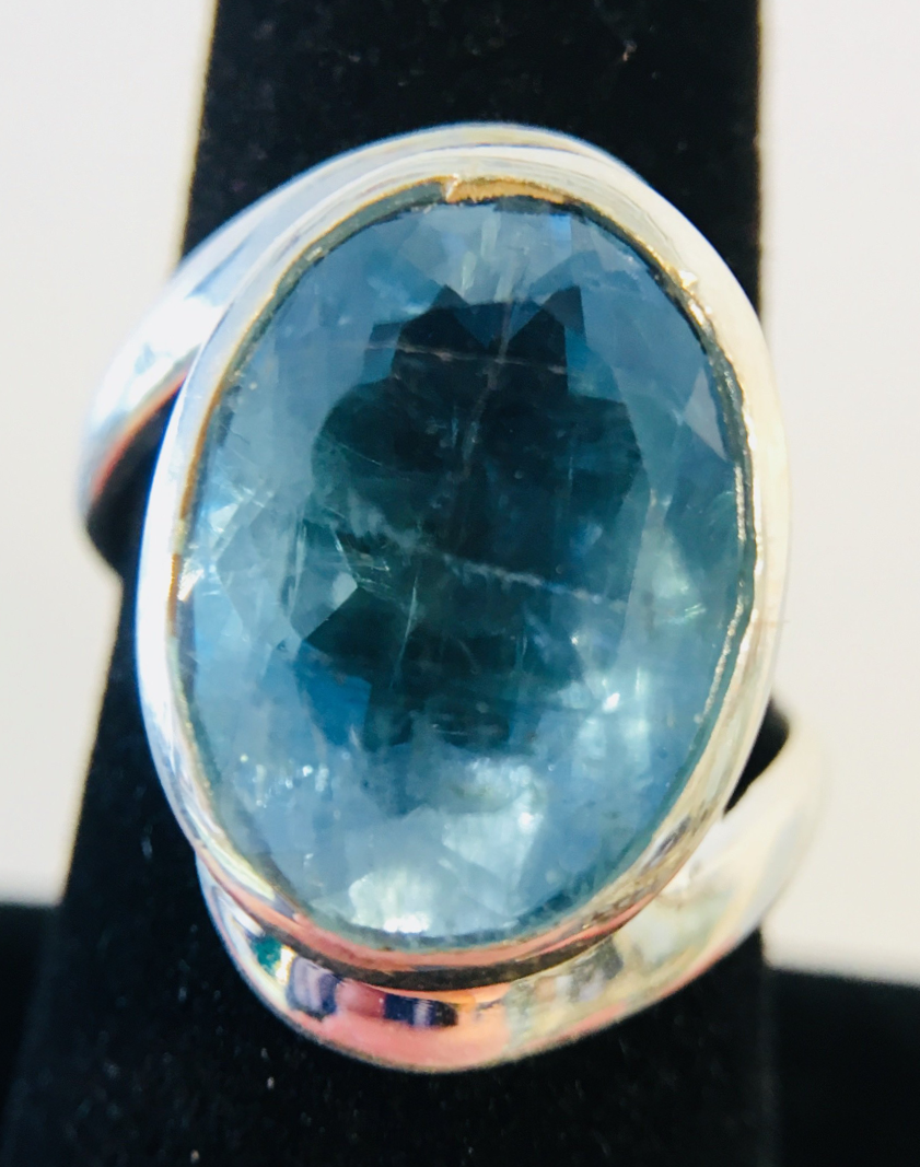 Aquamarine Faceted Ring