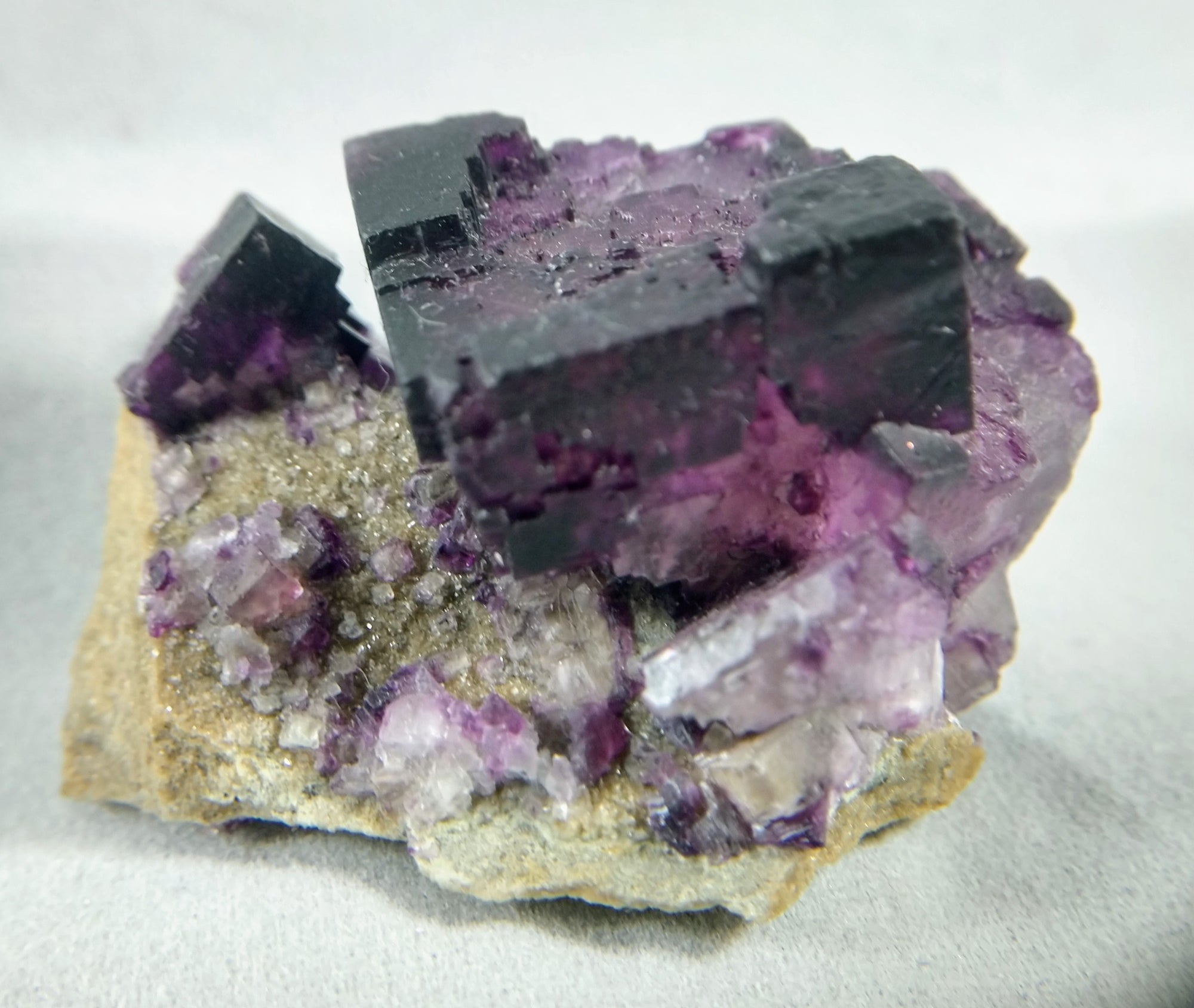 Fluorite, Cave-In-Rock, IL