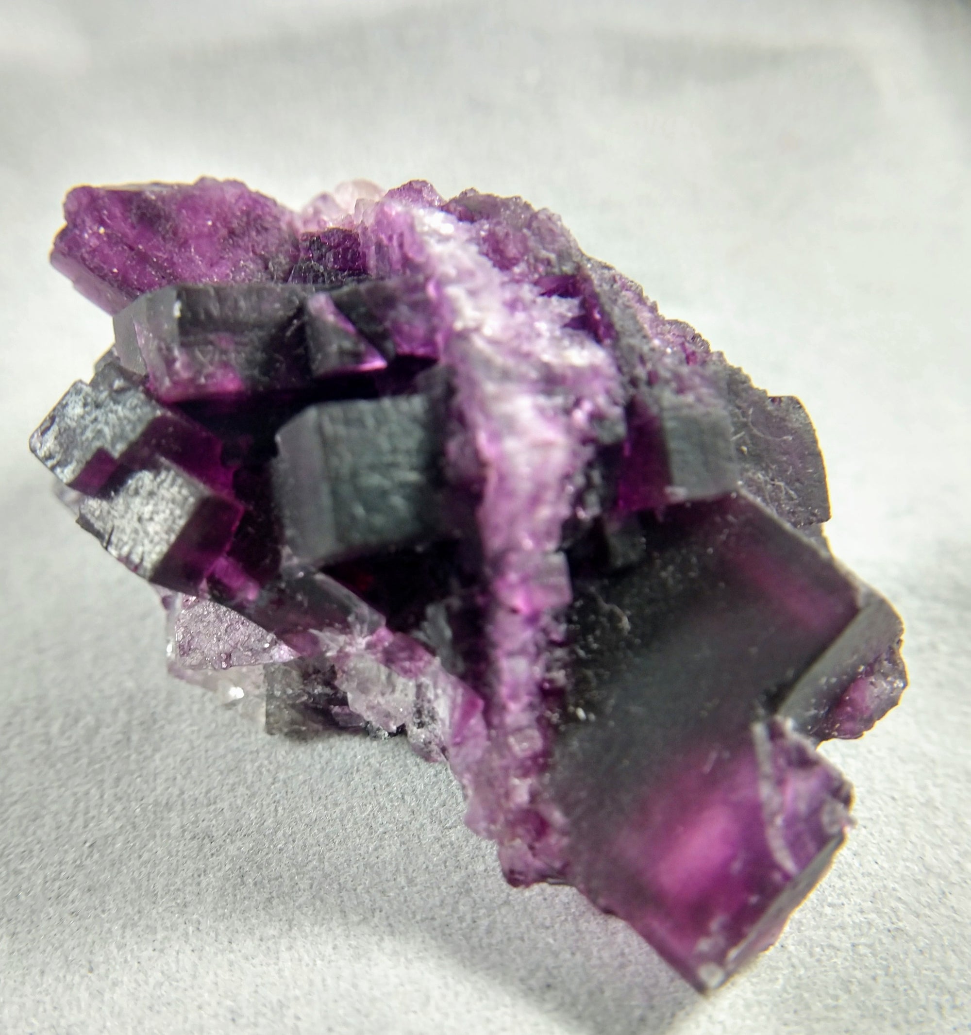 Fluorite, Cave-In-Rock, IL