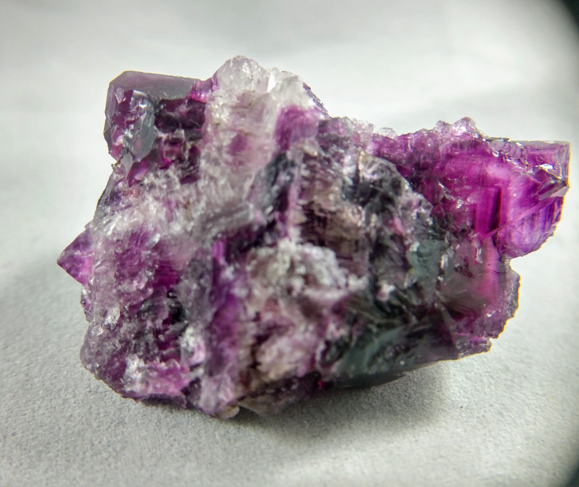 Fluorite, Cave-In-Rock, IL