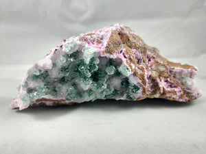 Spherocobaltite with malachite and quartz