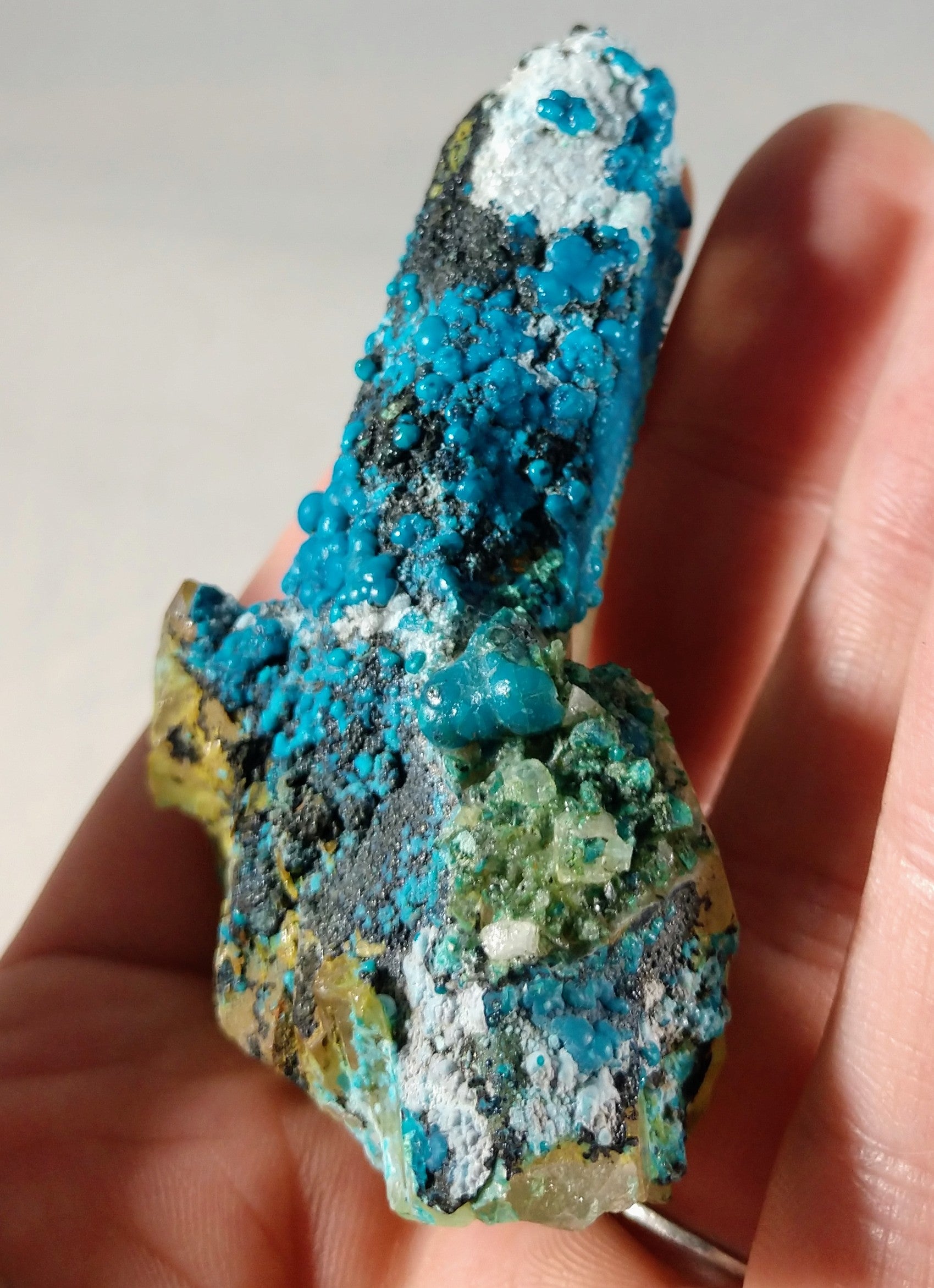 Chrysocolla over Quartz from Peru