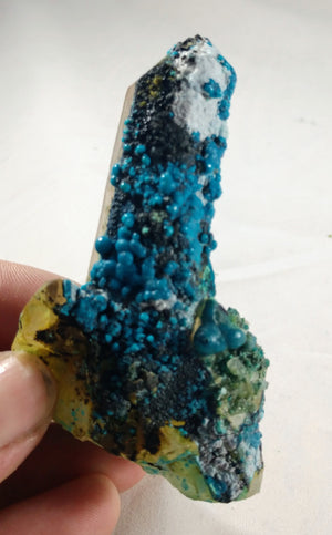 Chrysocolla over Quartz from Peru