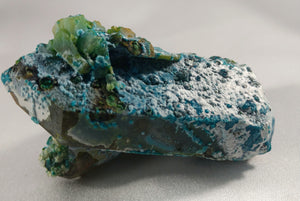 Chrysocolla over Quartz from Peru