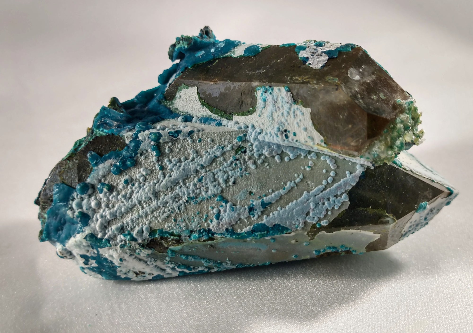 Chrysocolla over Quartz from Peru