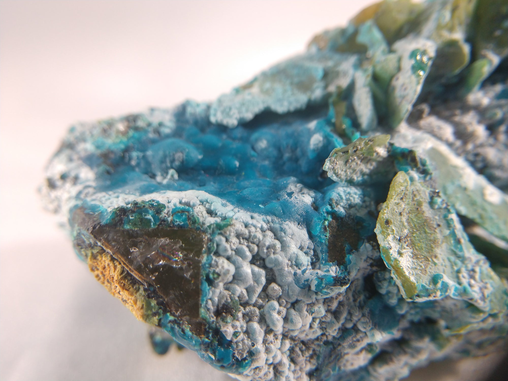 Chrysocolla over Quartz from Peru