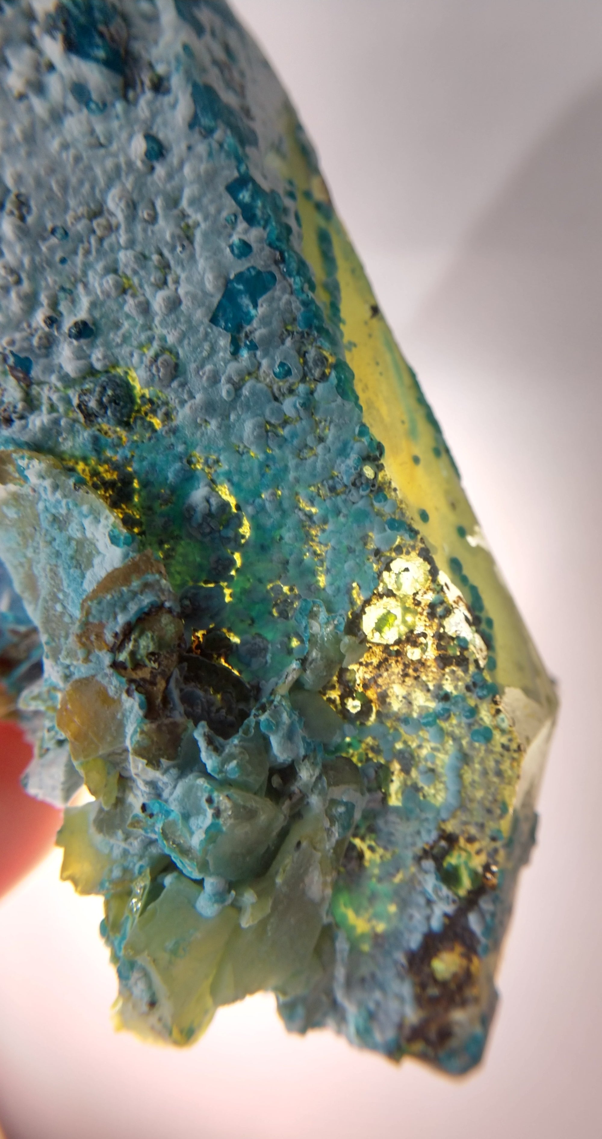 Chrysocolla over Quartz from Peru