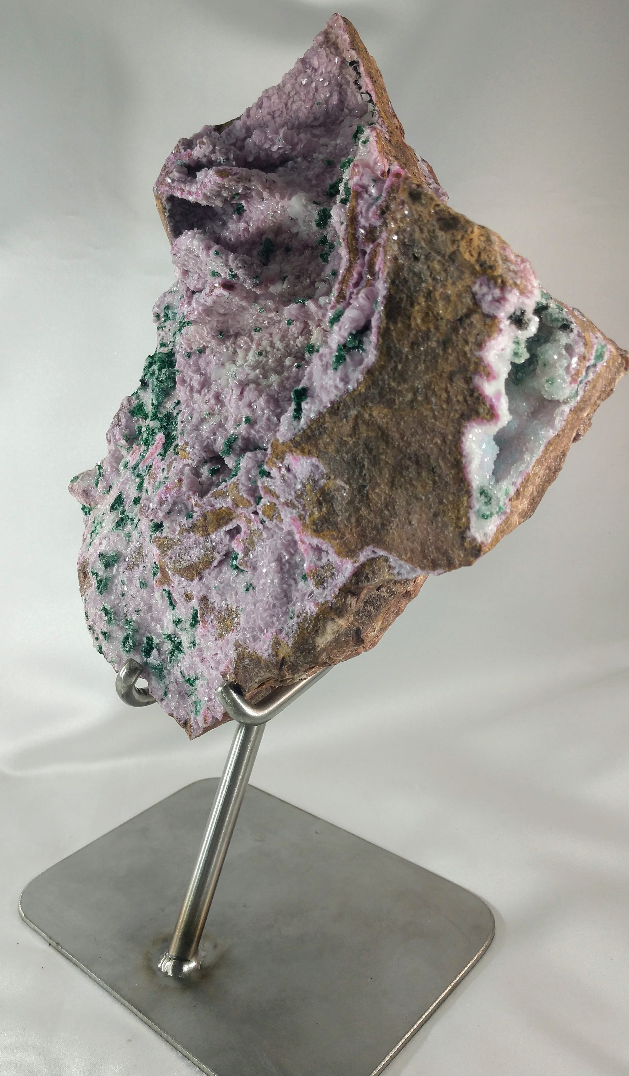 Spherocobaltite with Malachite and Quartz