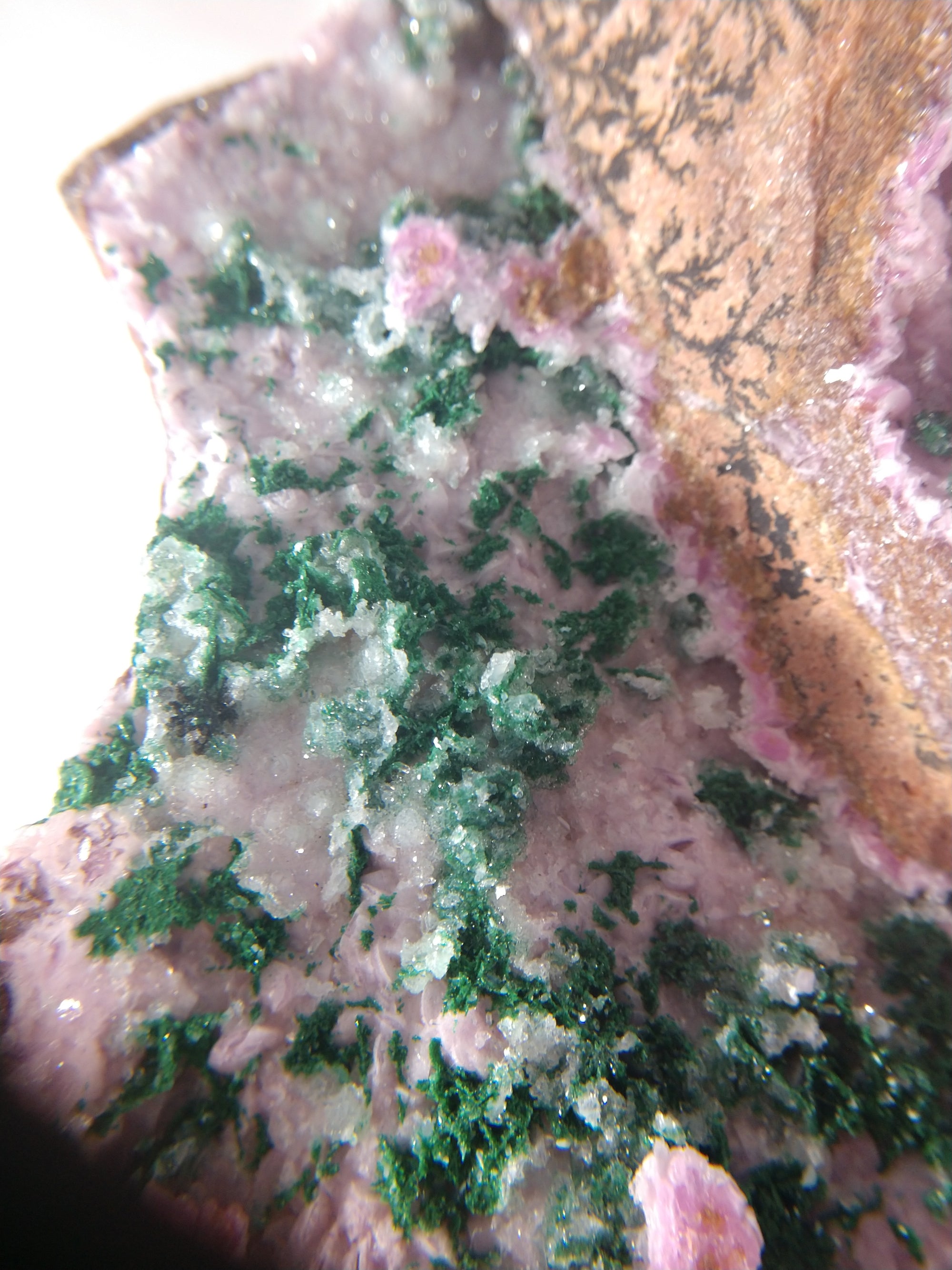 Spherocobaltite with Malachite and Quartz