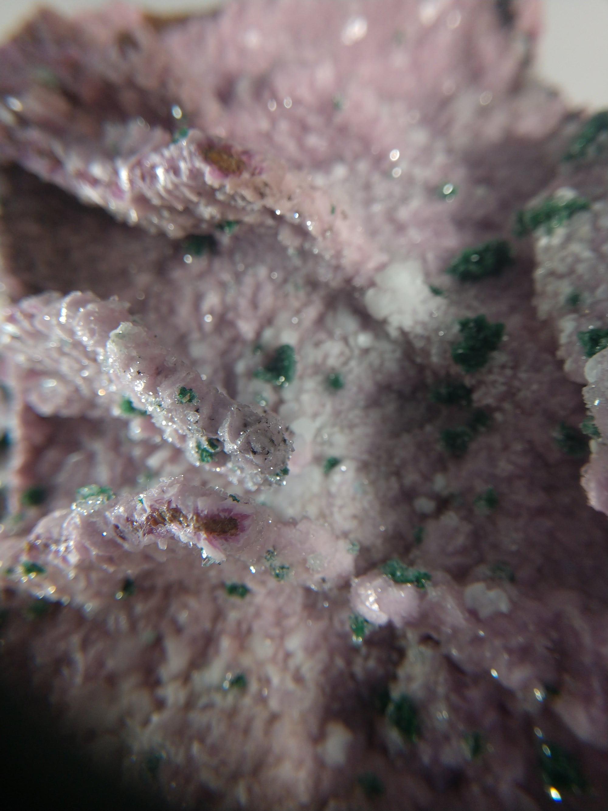 Spherocobaltite with Malachite and Quartz