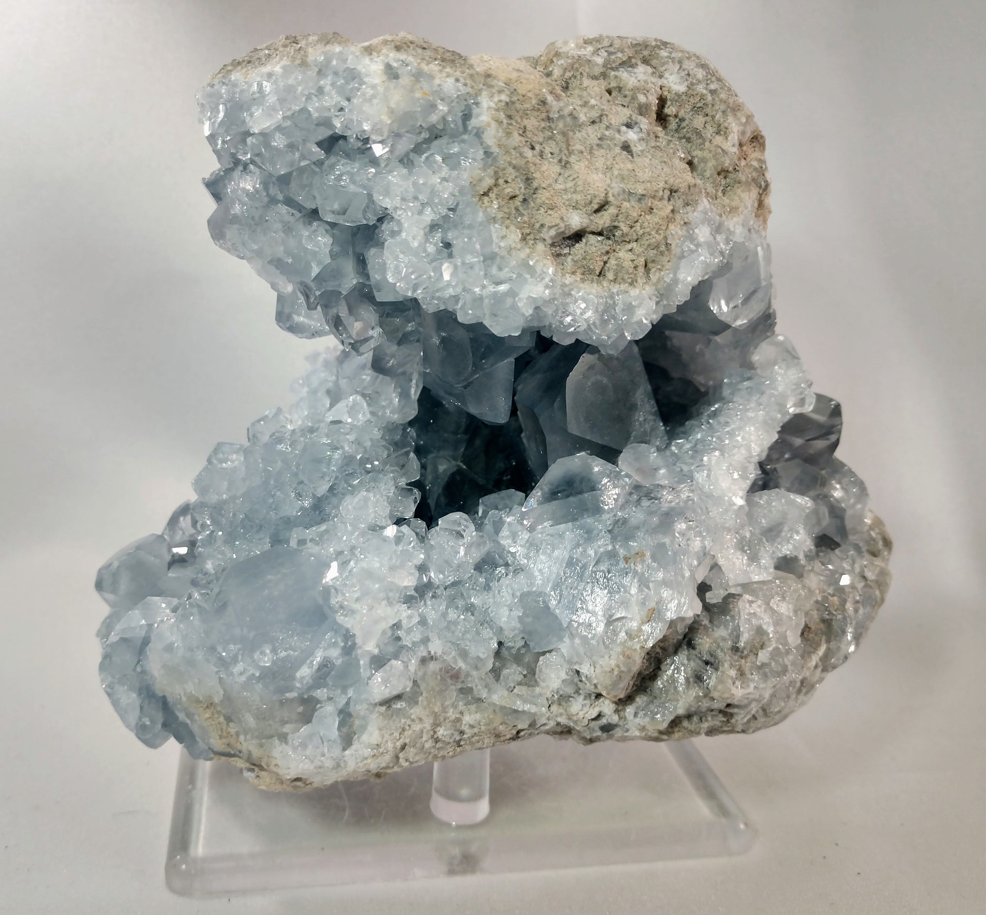 Celestite, 3 lbs 2.7 oz