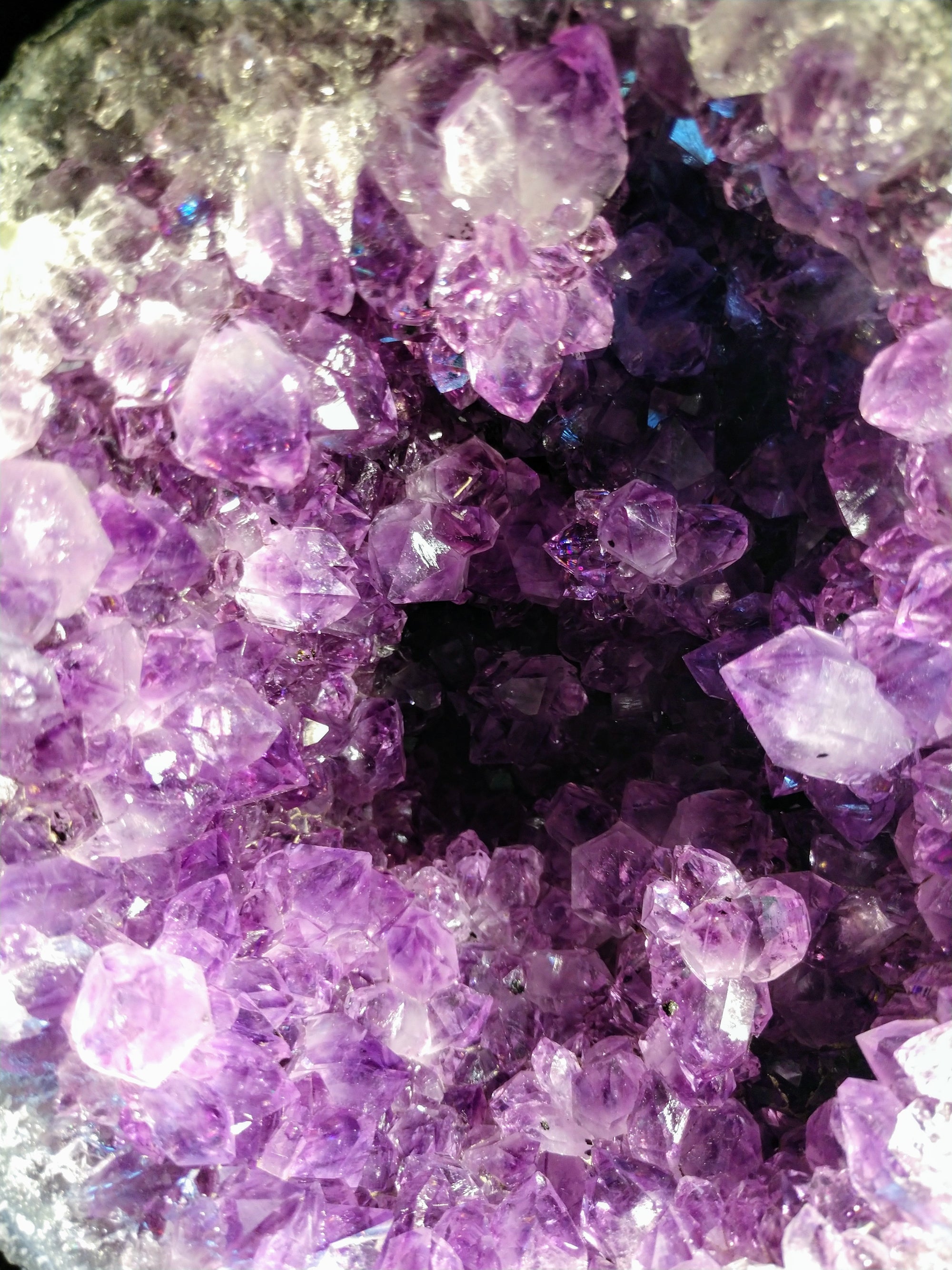 Complete Amethyst Geode, 4.81 lbs.