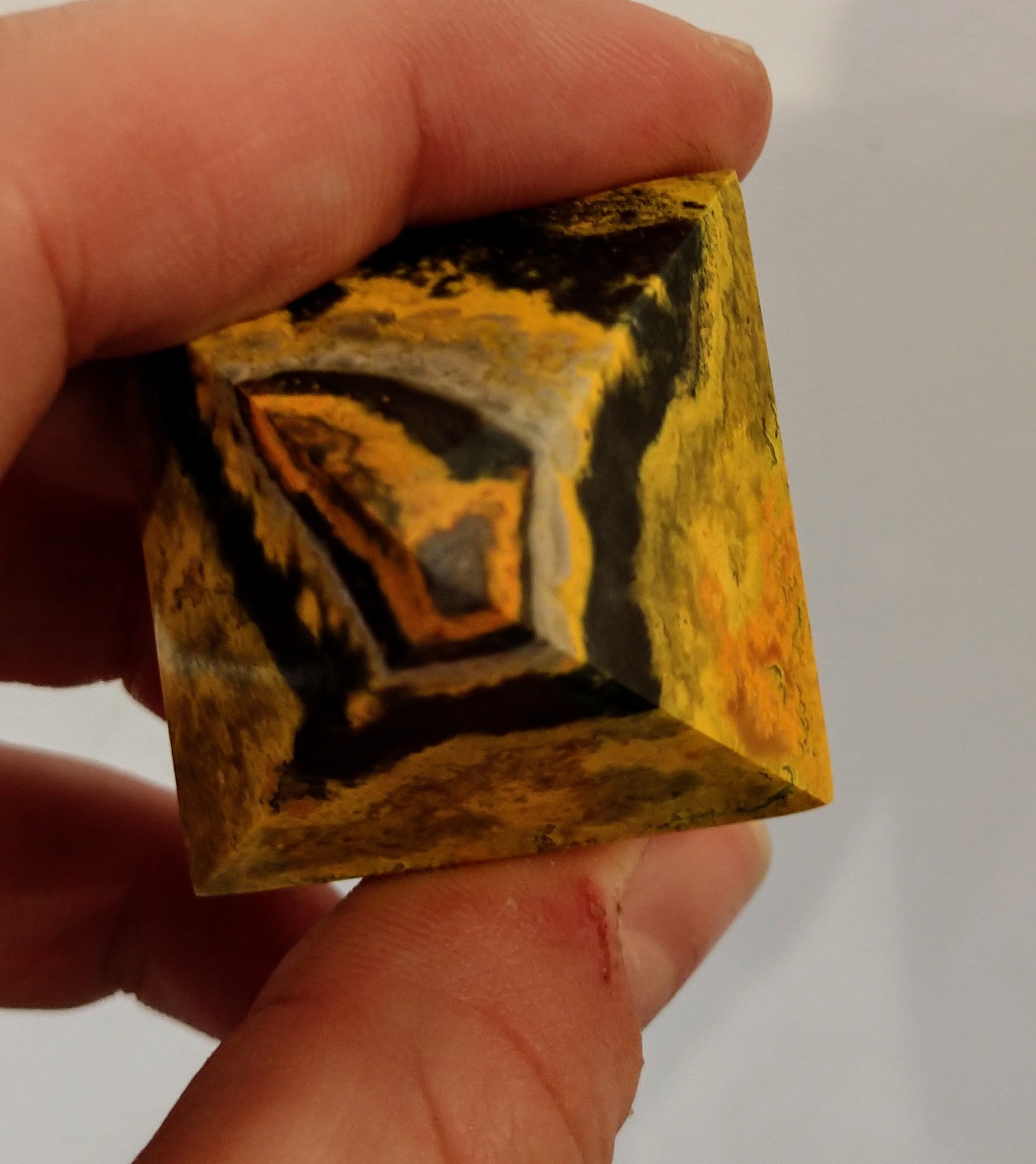 Bumblebee Jasper pyramids from Indonesia