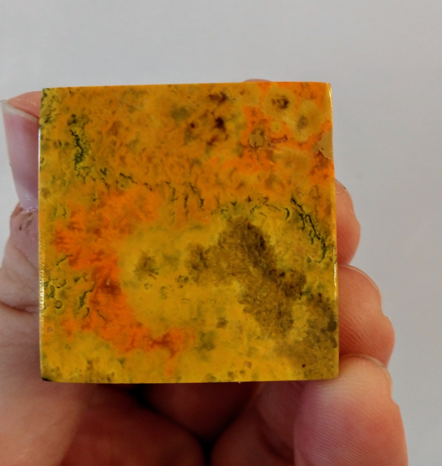 Bumblebee Jasper pyramids from Indonesia