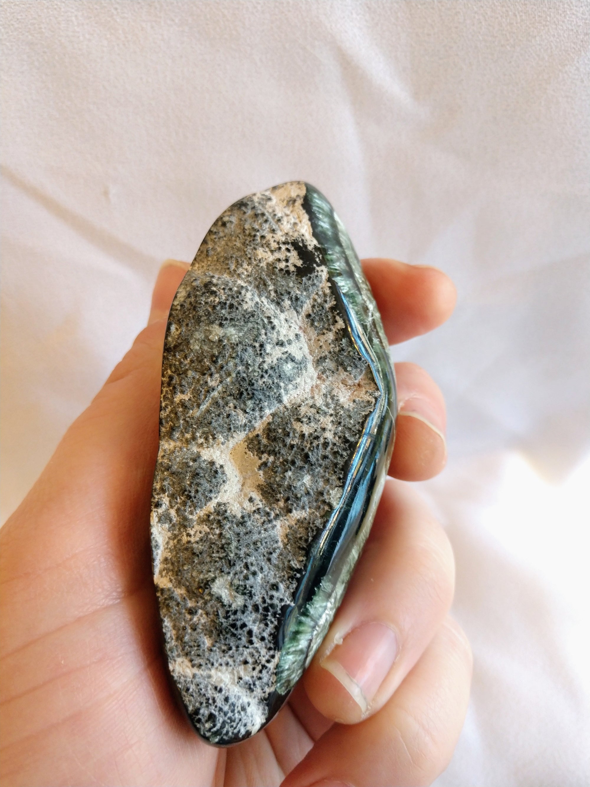 Seraphinite