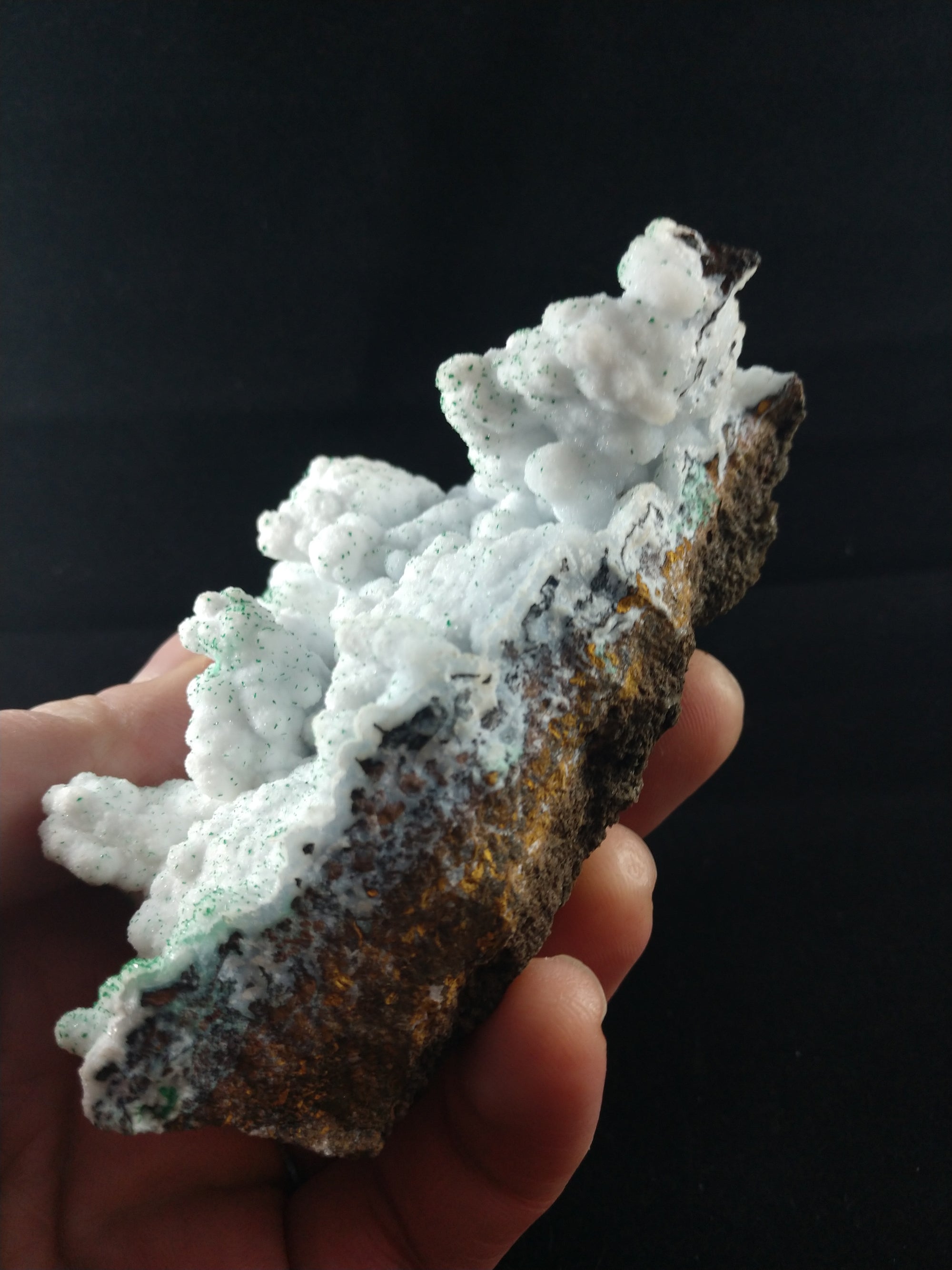 Druzy Quartz with Malachite