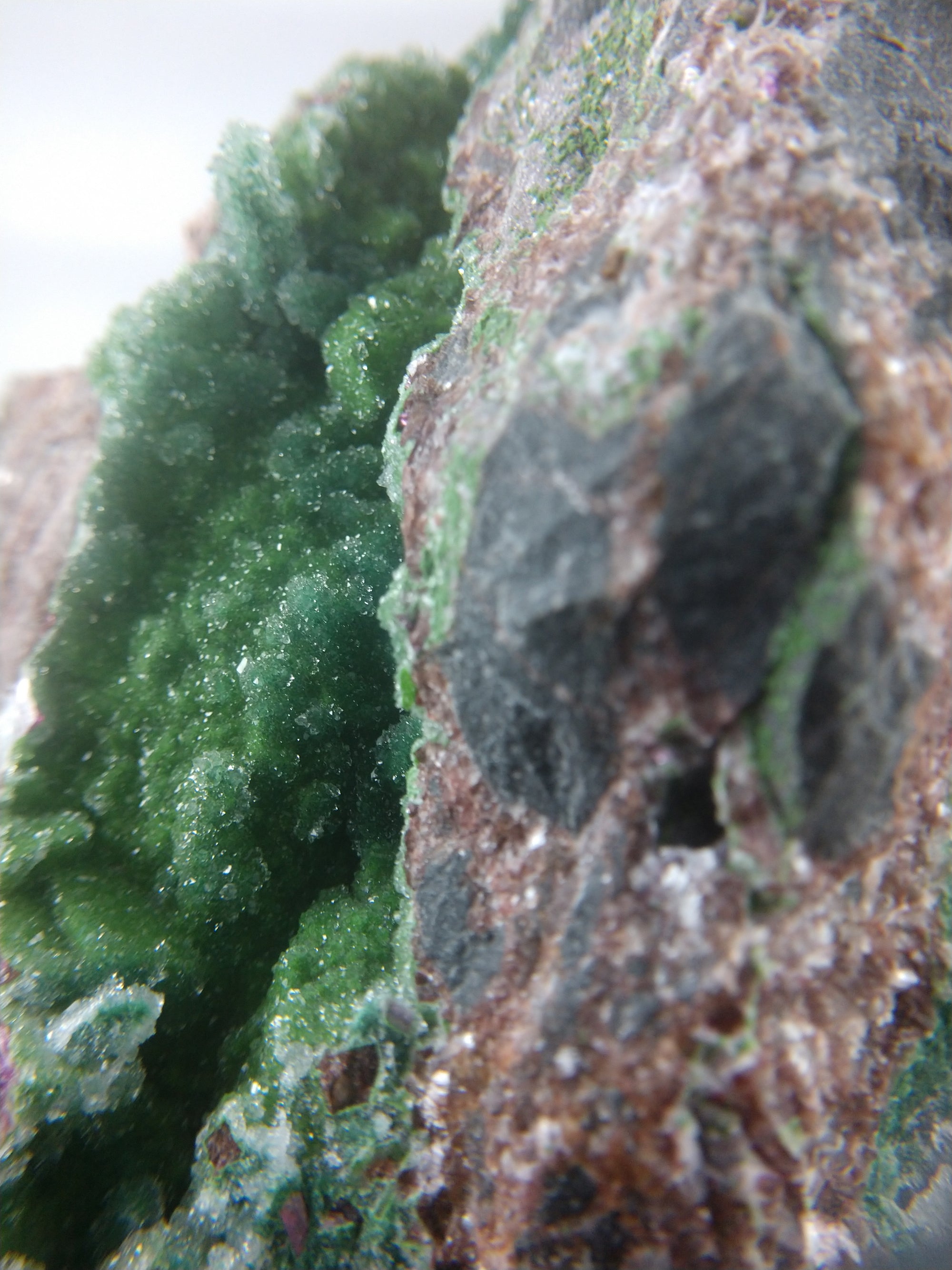 Conichalcite with quartz and calcite